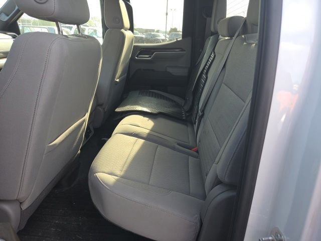 Used 2024 Summit White Chevrolet LT image 3