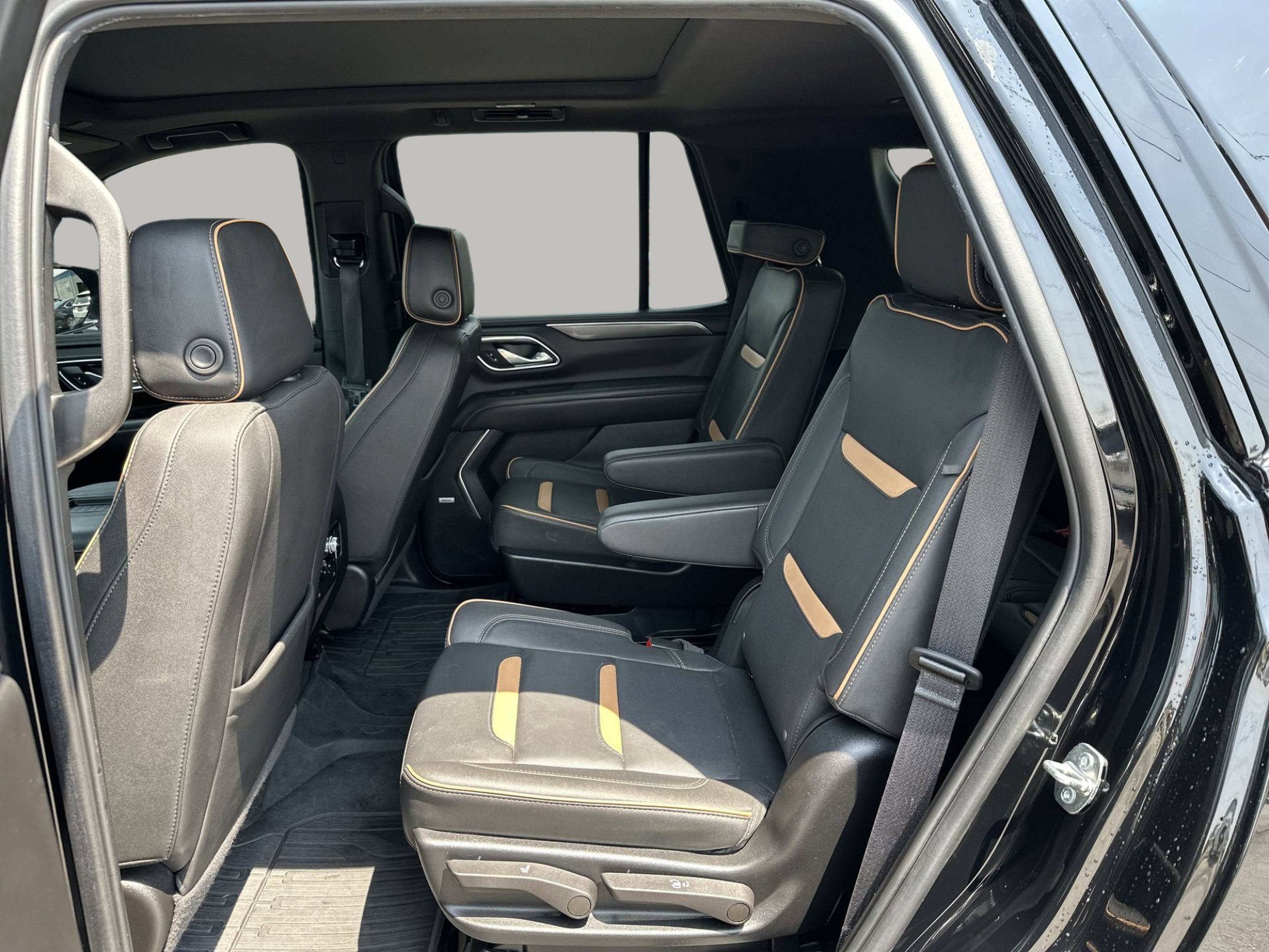 Used 2024 Onyx Black GMC AT4 image 23