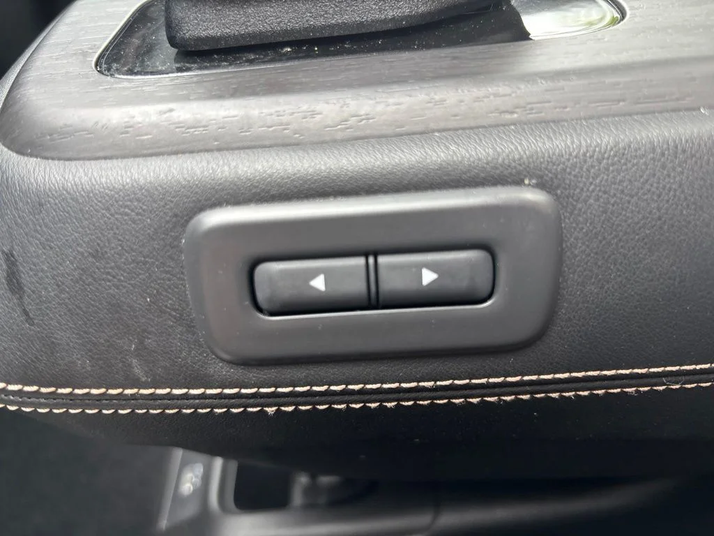 Used 2023 Gray Nissan EVOLVE+ image 34