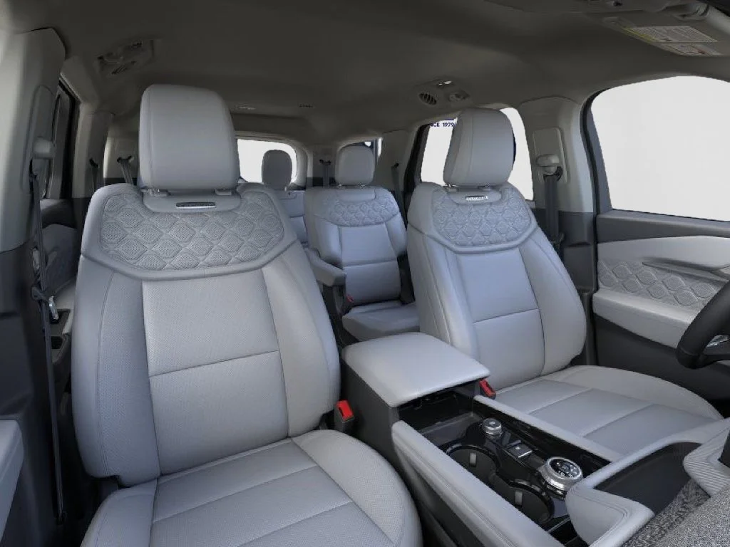 New 2026 Space White Metallic Ford Platinum™ image 10