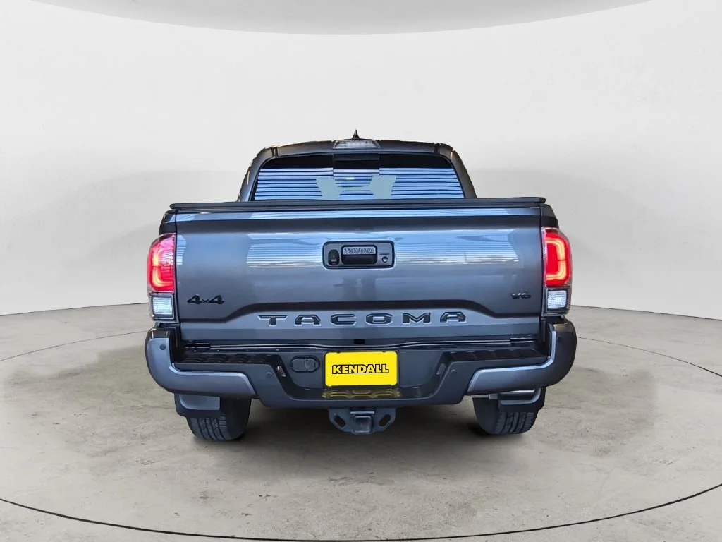 Used 2022 Gray Toyota Limited image 10