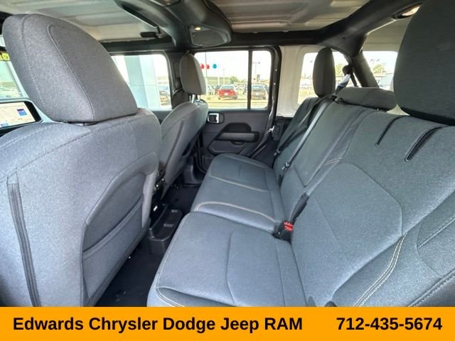 Used 2025 Gray Jeep Sahara 4xe image 20