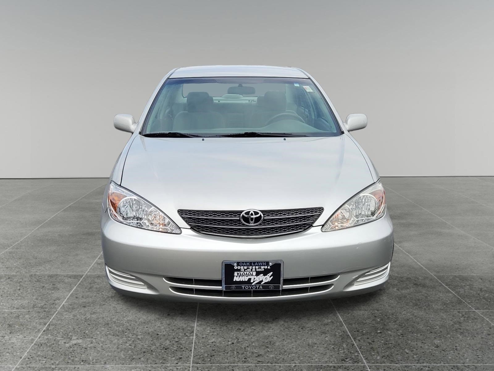 Used 2004 Toyota Camry LE with VIN 4T1BE32K44U928060 for sale in Oak Lawn, IL