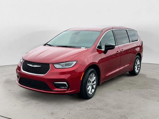 2026 Chrysler Pacifica Select AWD's photo