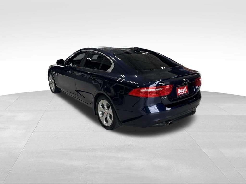 Used 2017 Blue Jaguar 25t image 3