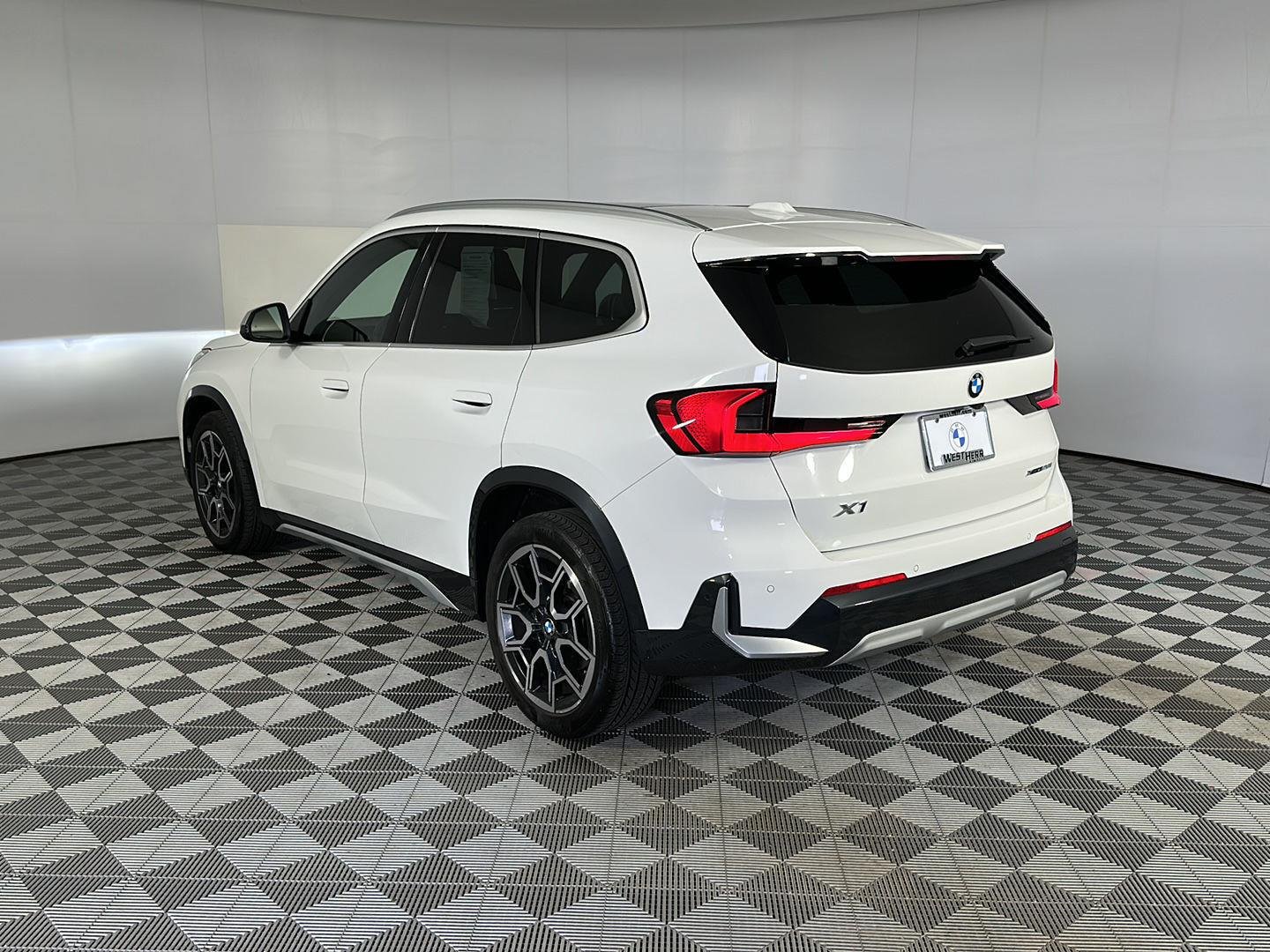 Certified Used 2024 Alpine White BMW xDrive28i image 29