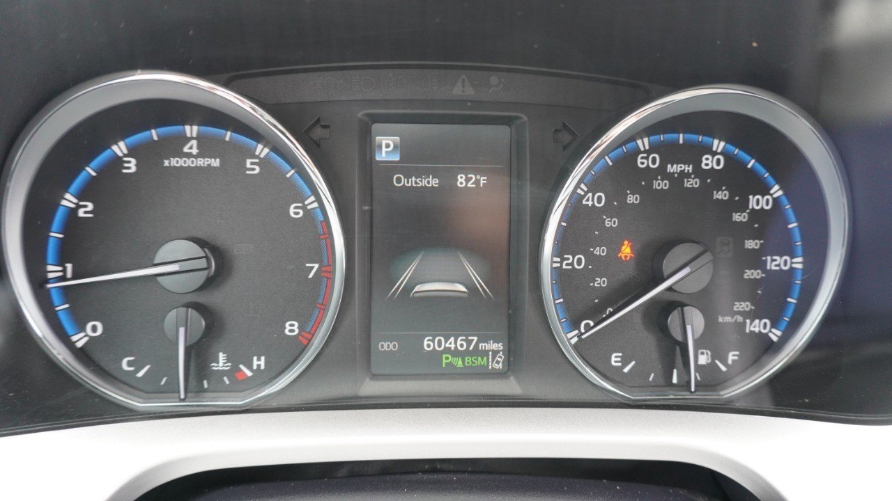 Used 2017 Red Toyota Limited image 16