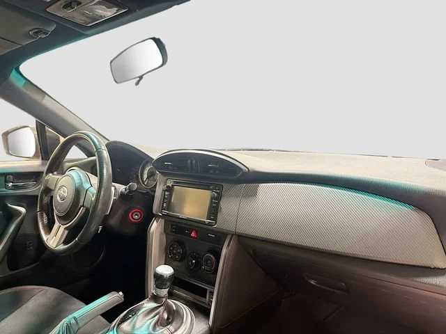 Used 2015  Scion NA image 21