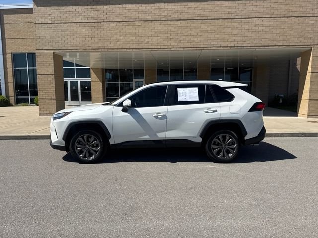 2022 Toyota RAV4 XLE Premium