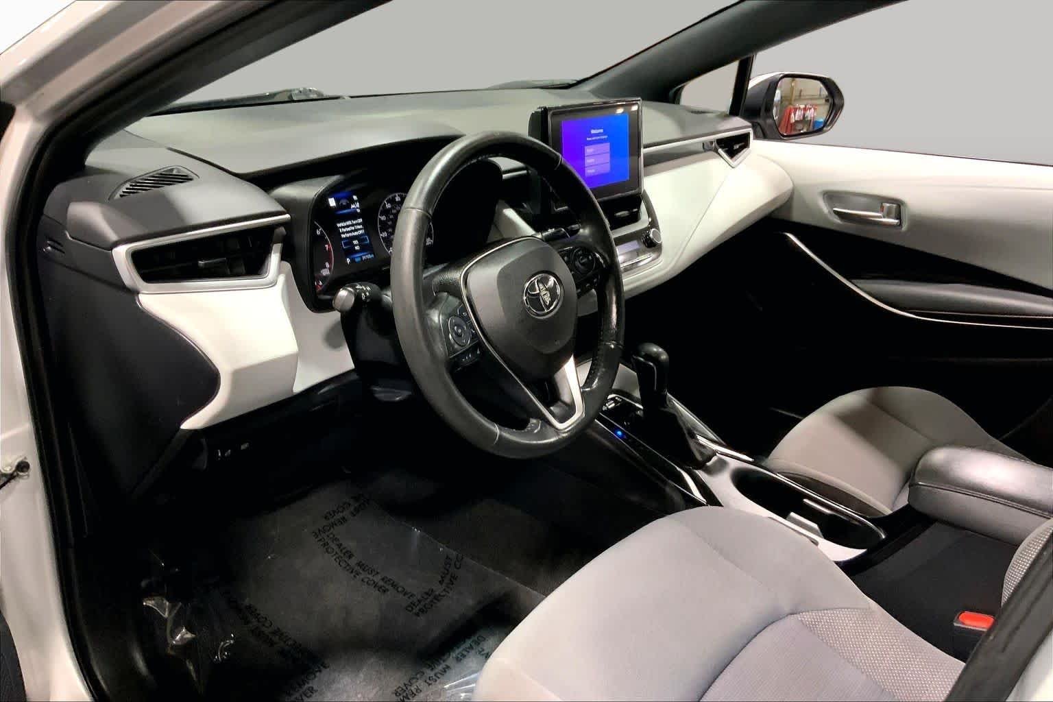 Used 2023 Classic Silver Metallic Toyota SE image 18