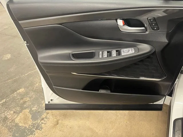 Used 2023 White Hyundai Calligraphy image 18