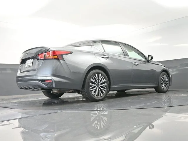 Used 2024 Gray Nissan 2.5 SV image 36