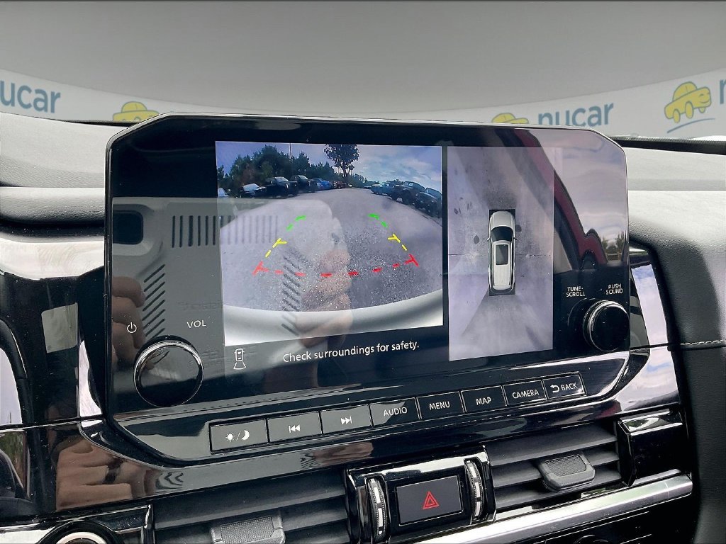 Used 2022 Scarlet Ember Tintcoat/Super Black Nissan SL image 19
