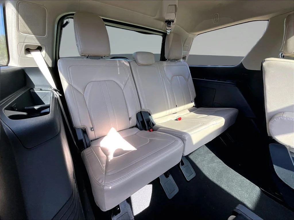 Used 2024 Black Ford Limited image 29