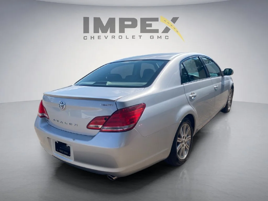 Used 2007 Silver Toyota XL image 5