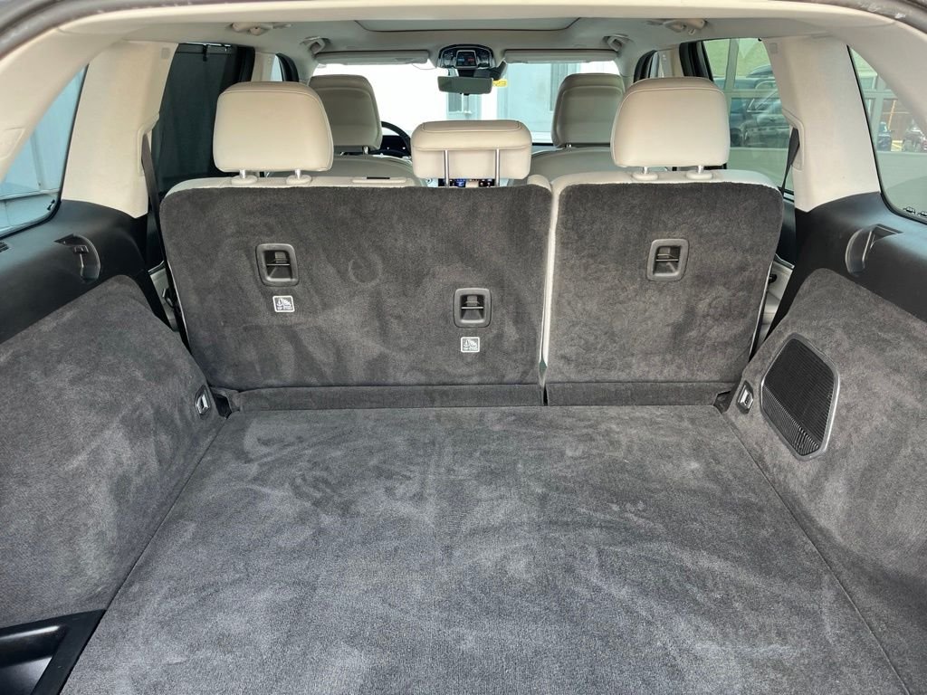 Used 2022 Gray Metallic Jeep Overland image 42