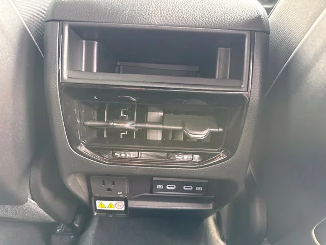 New 2027 Gray Jeep Limited image 33