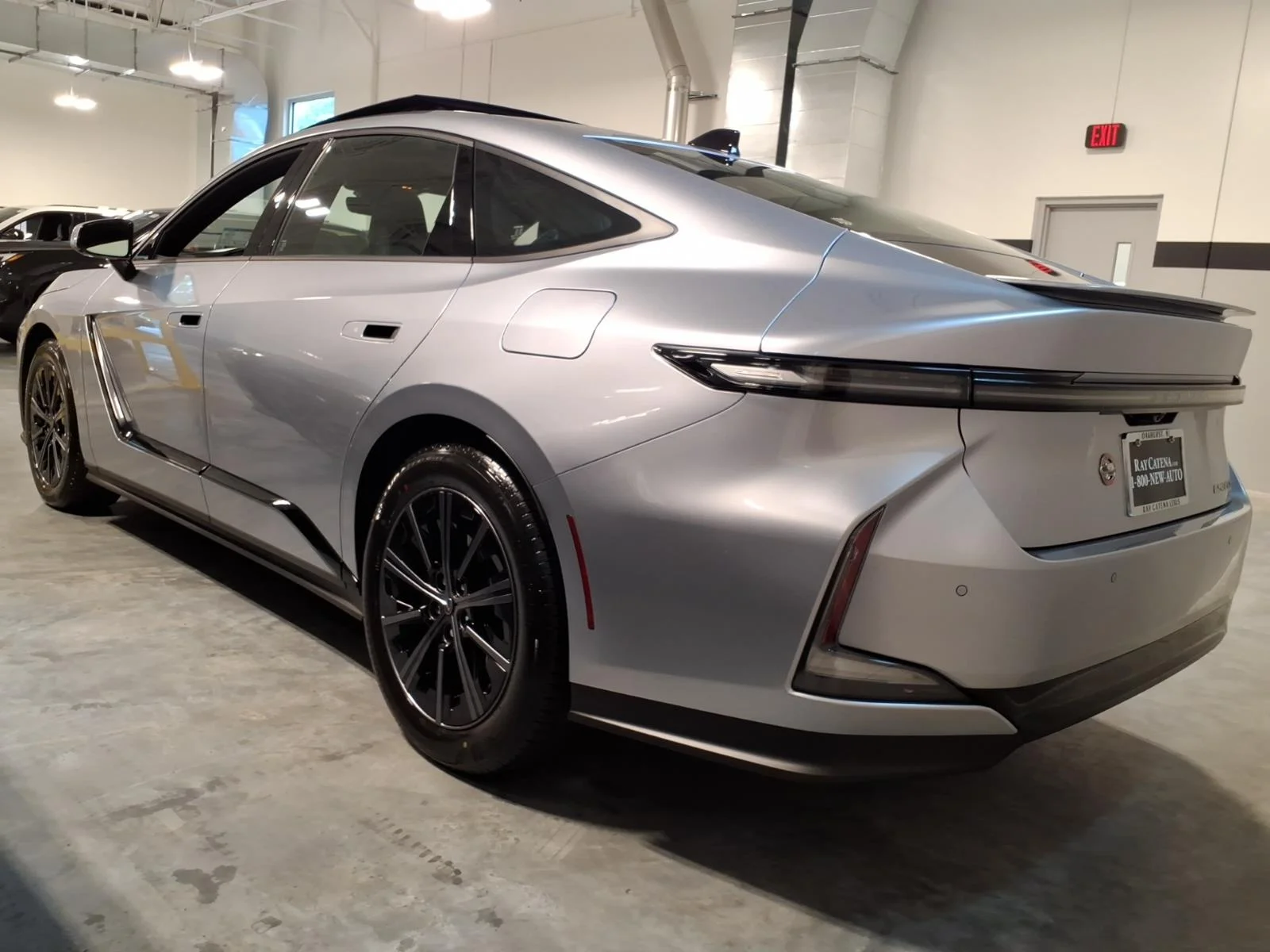 New 2026 Iridium Lexus  image 13