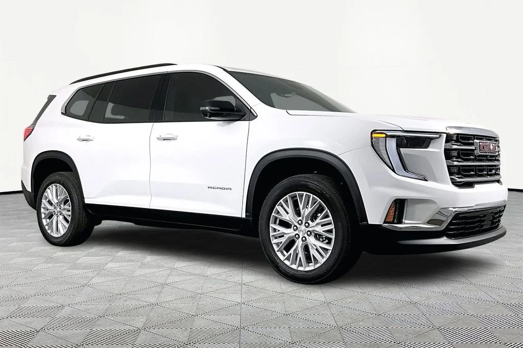 New 2026 Summit White GMC Elevation image 3