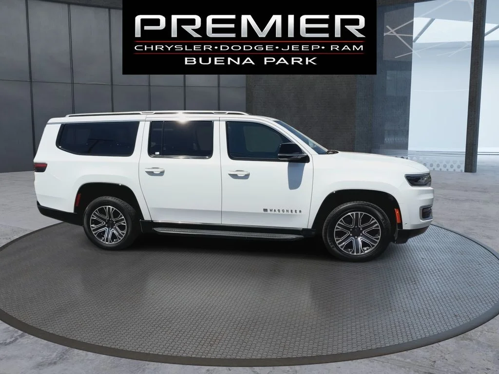 Used 2024 White Jeep Series II image 9