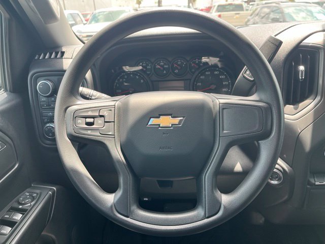 Used 2025 White Chevrolet Custom image 16
