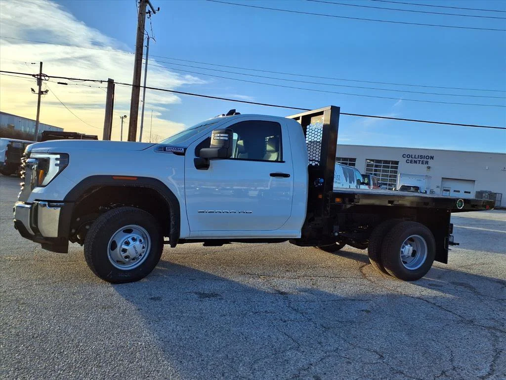 New 2026 Summit White GMC Pro image 23