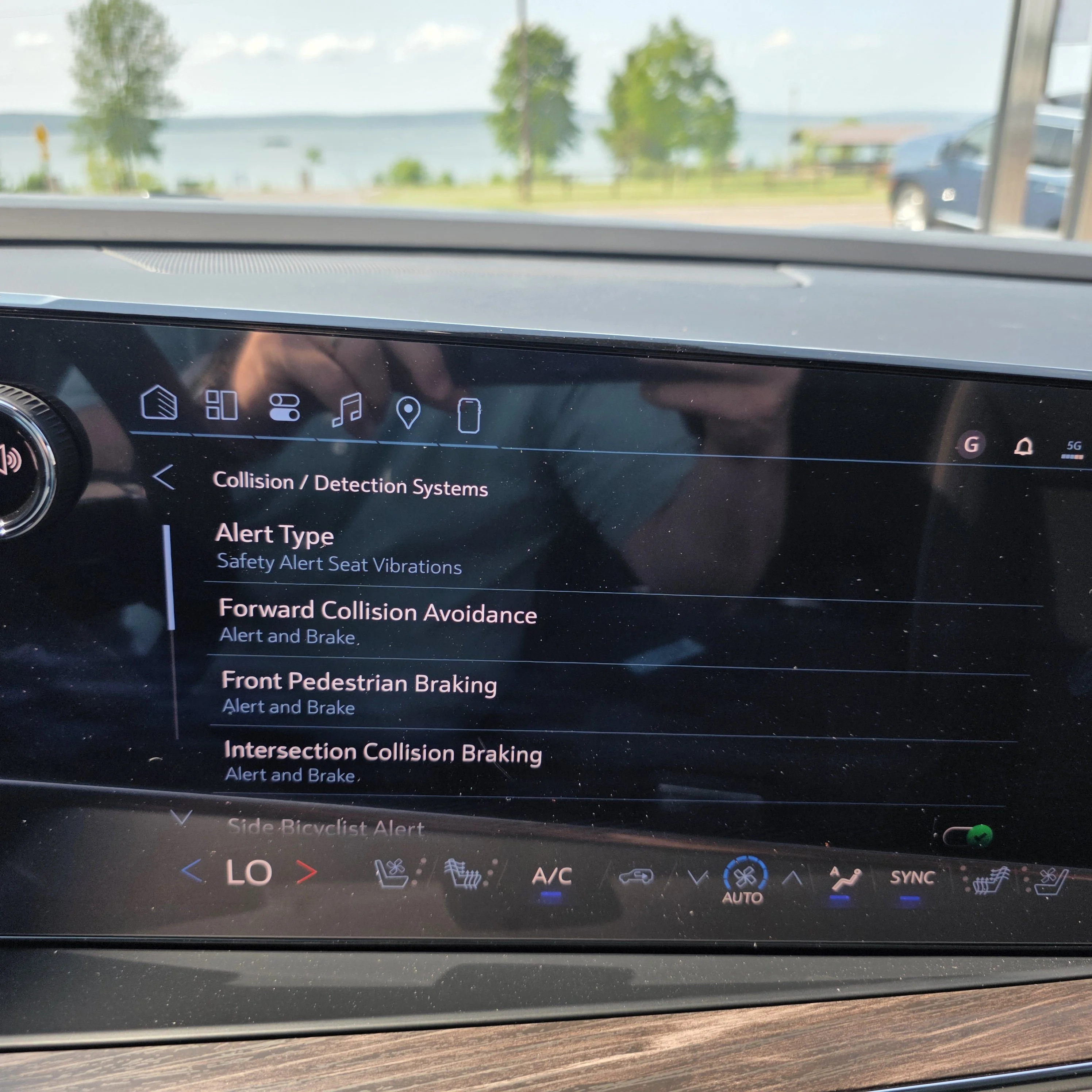 2026 Chevrolet Suburban Premier - Photo 22