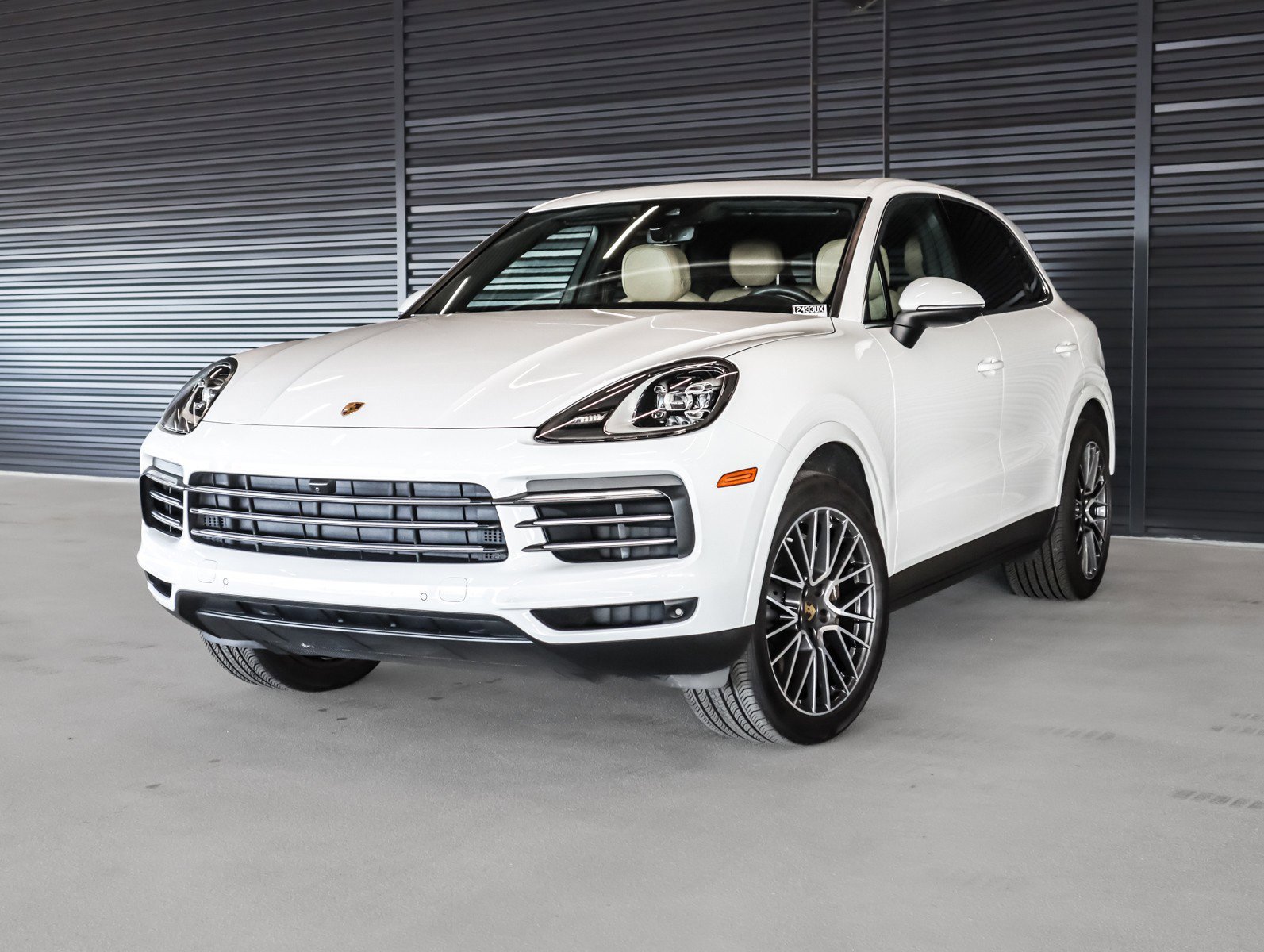 2023 Porsche Cayenne Base
