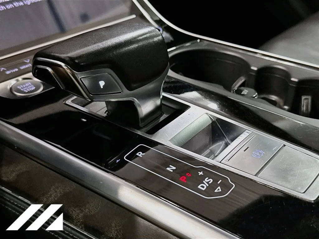 Used 2019  Audi Prestige image 18