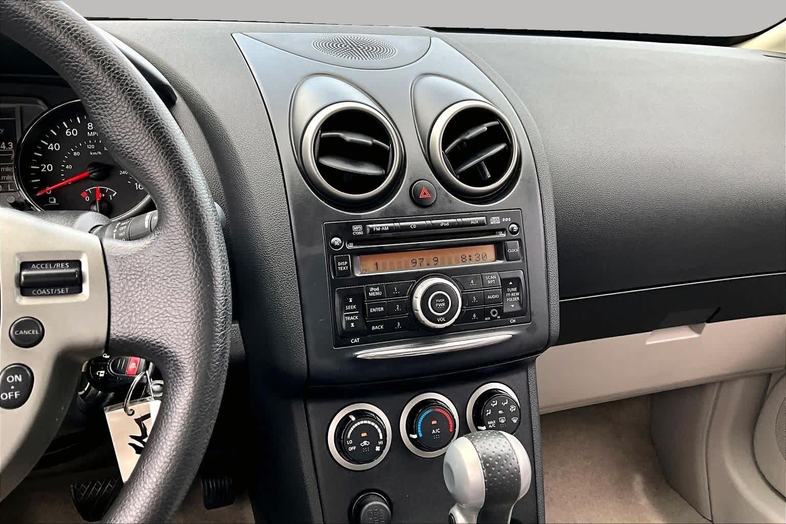 Used 2012 Platinum Graphite Nissan S image 6