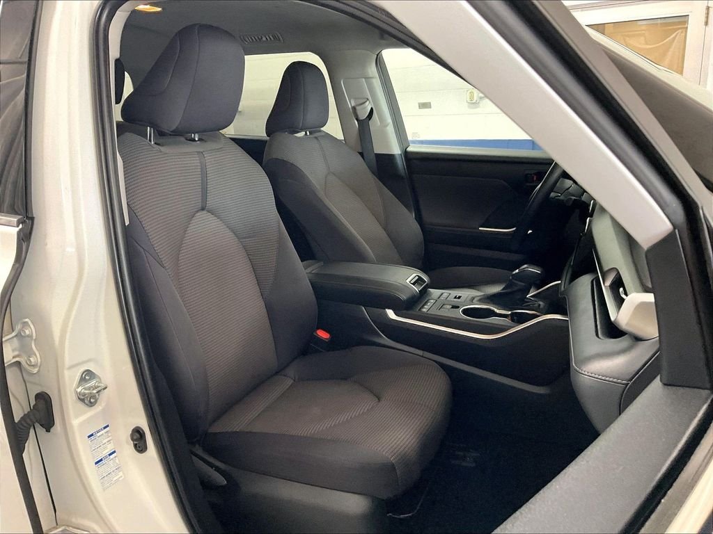 Used 2022 Beige Toyota LE image 11