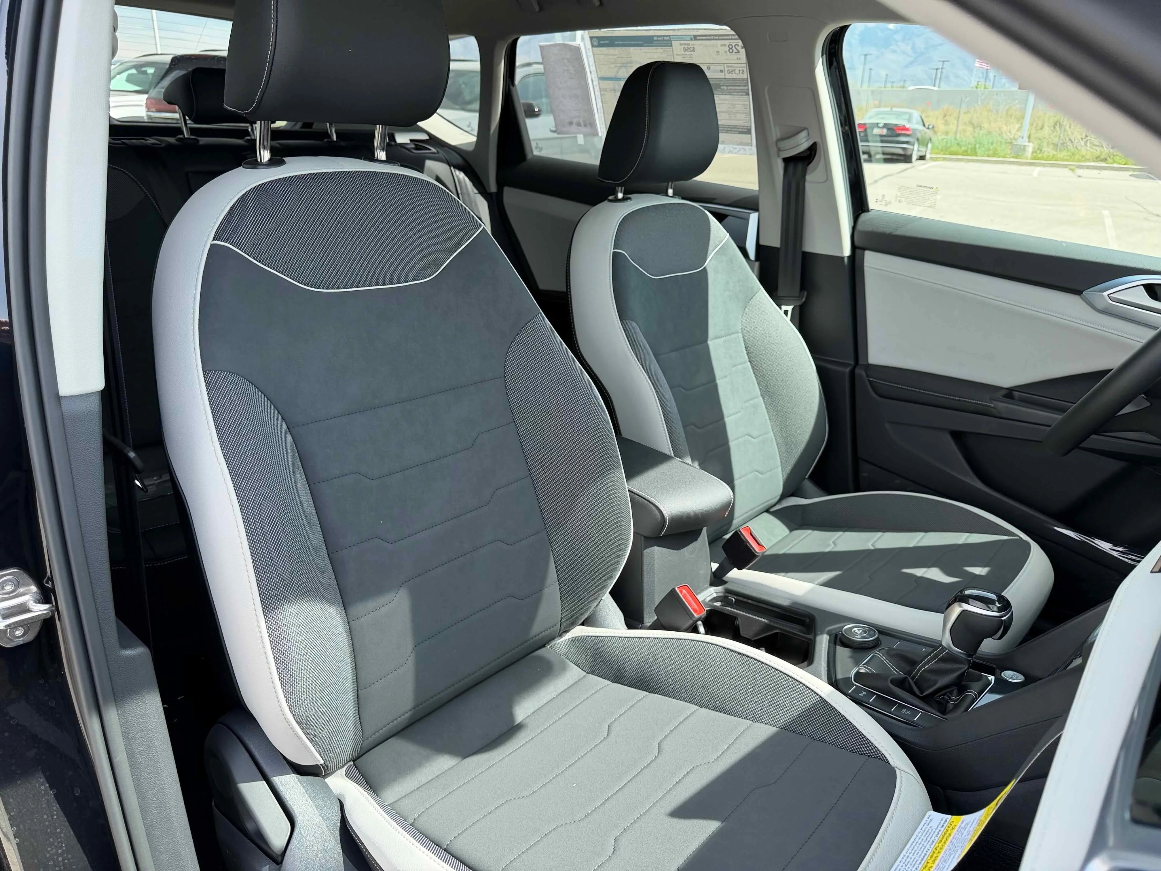 New 2026 Deep Black Volkswagen SE image 30