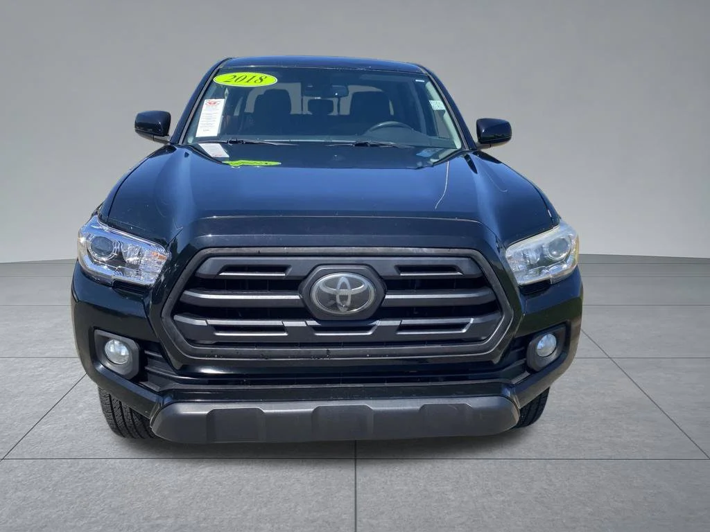 Used 2018 Black Toyota SR5 image 17
