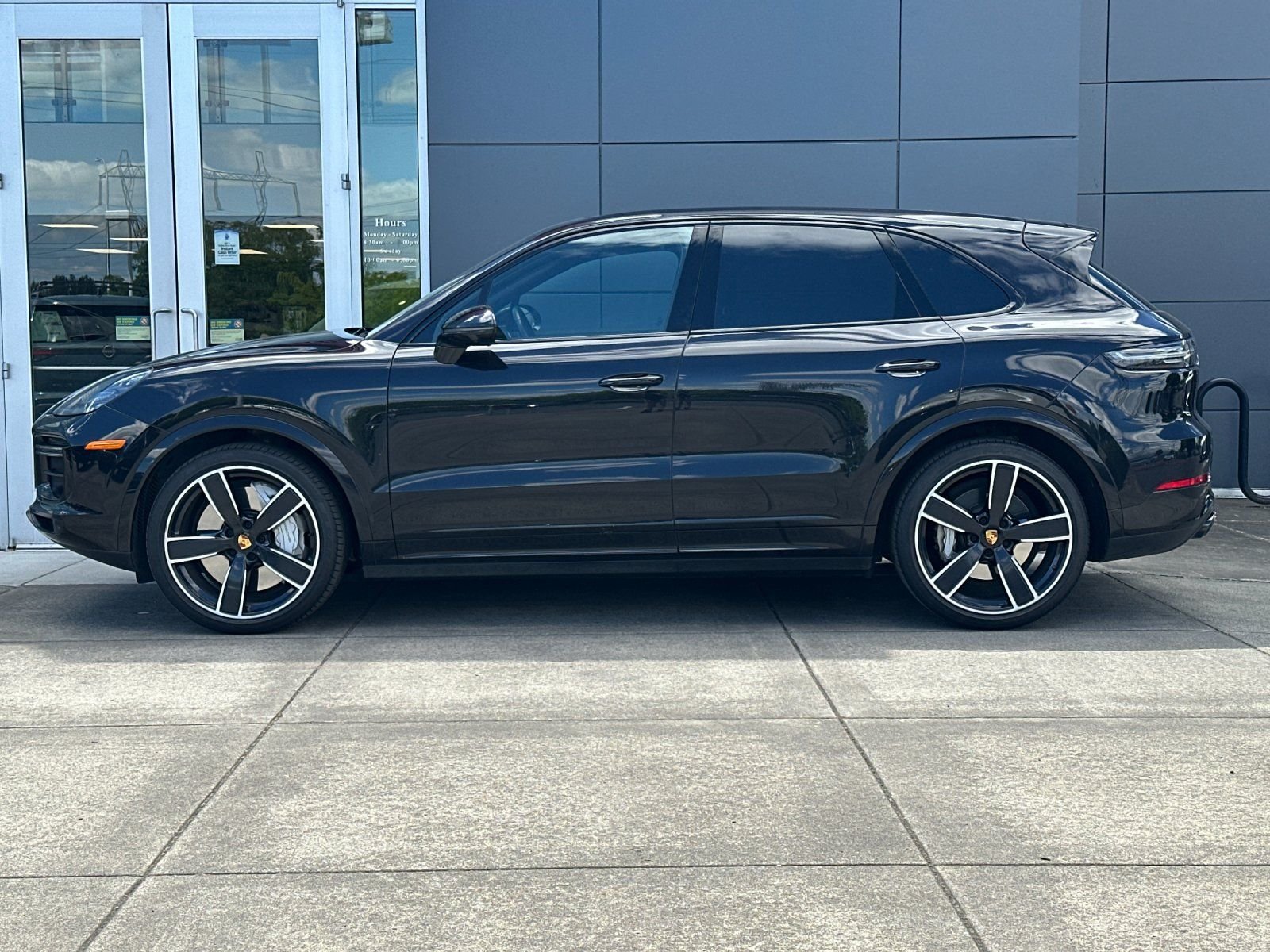 Used 2019 Black Porsche Turbo image 6