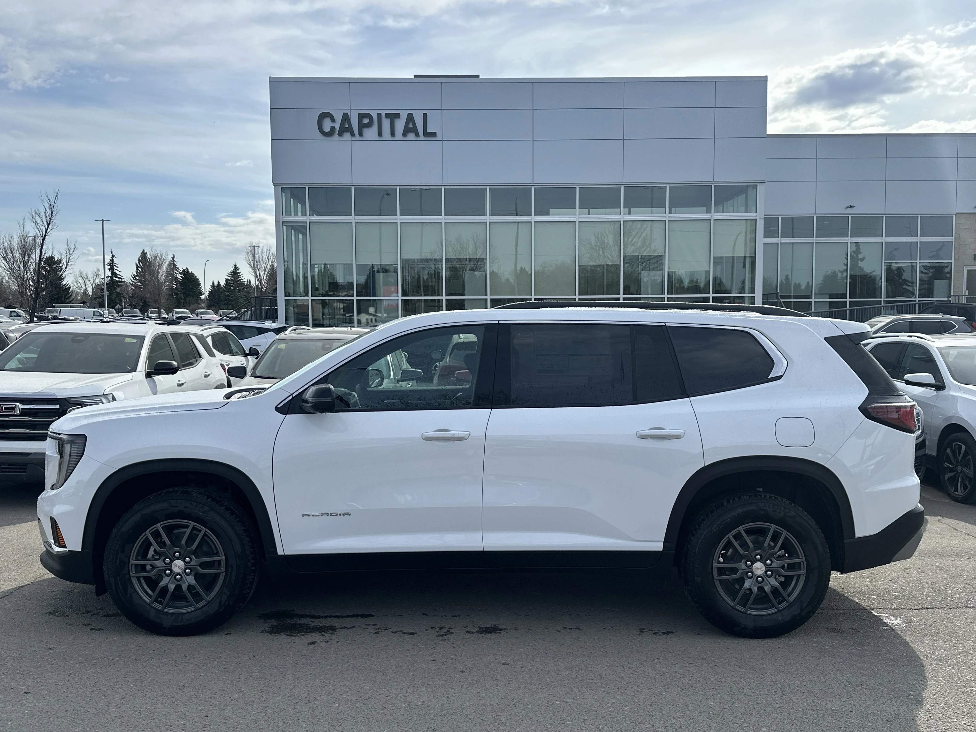 New 2026 Summit White GMC Elevation image 3