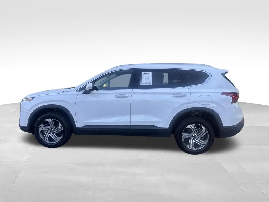 Used 2023 White Hyundai SEL image 7