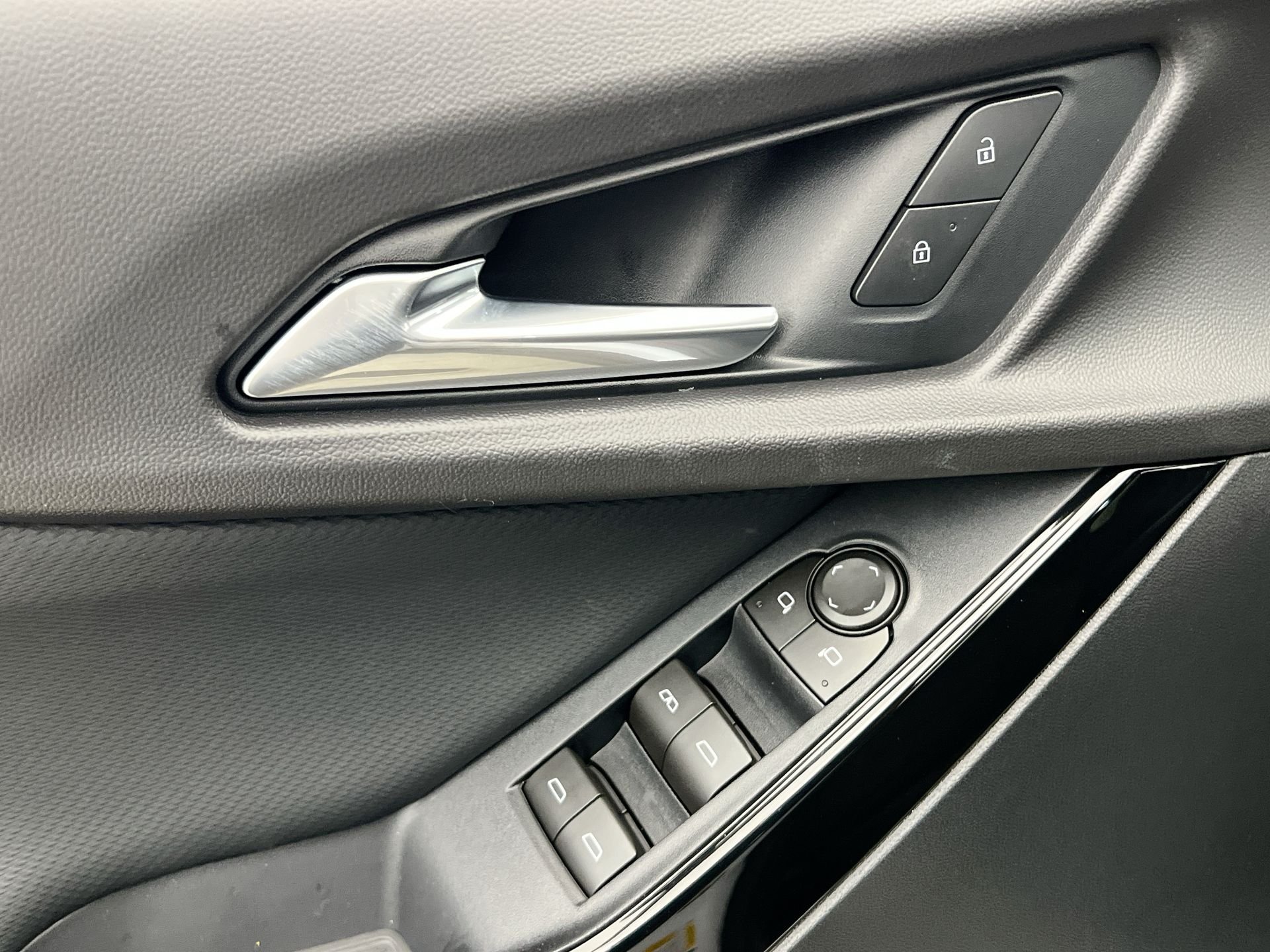 2026 Chevrolet Equinox LT - Photo 65