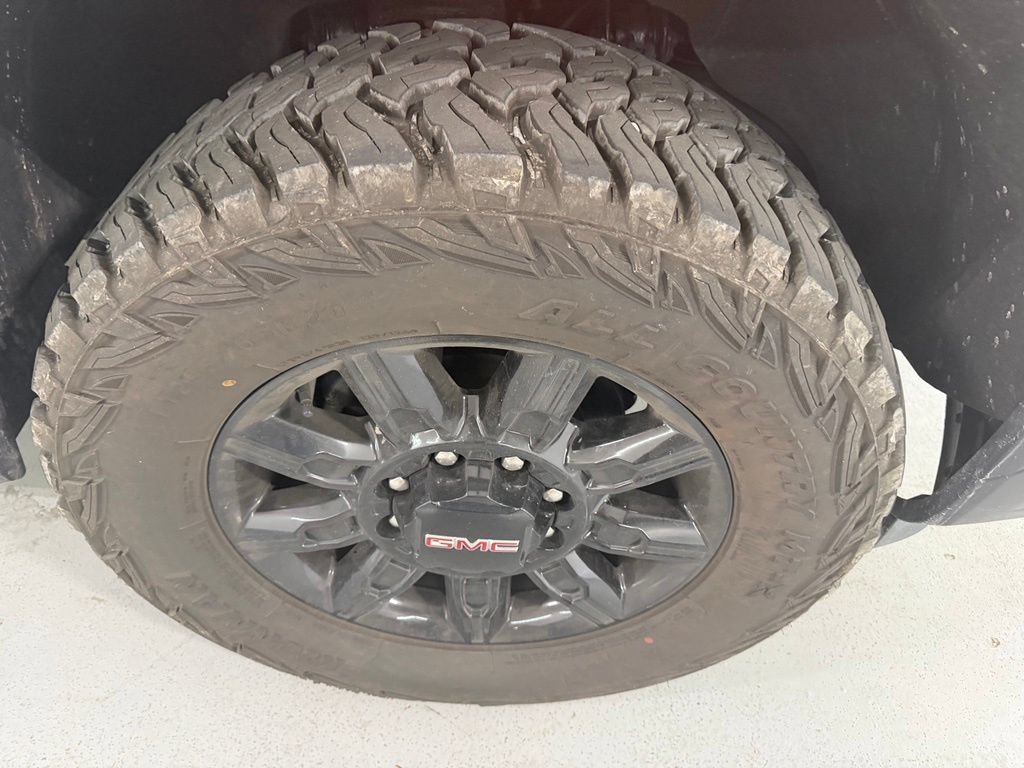 Used 2024 Summit White GMC AT4 image 10