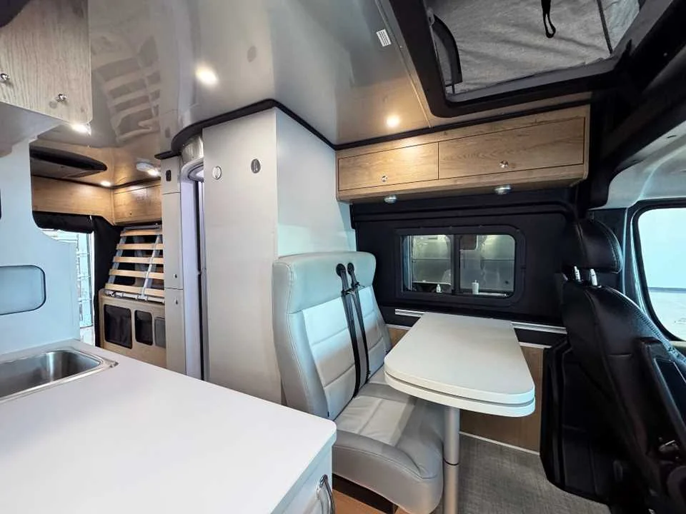 New 2026 GRANITE CRYSTAL METALLIC AIRSTREAM  image 22