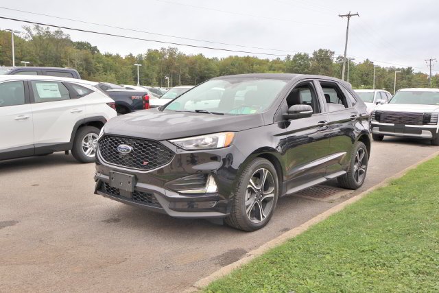 Used 2022 Agate Black Metallic Ford ST image 1