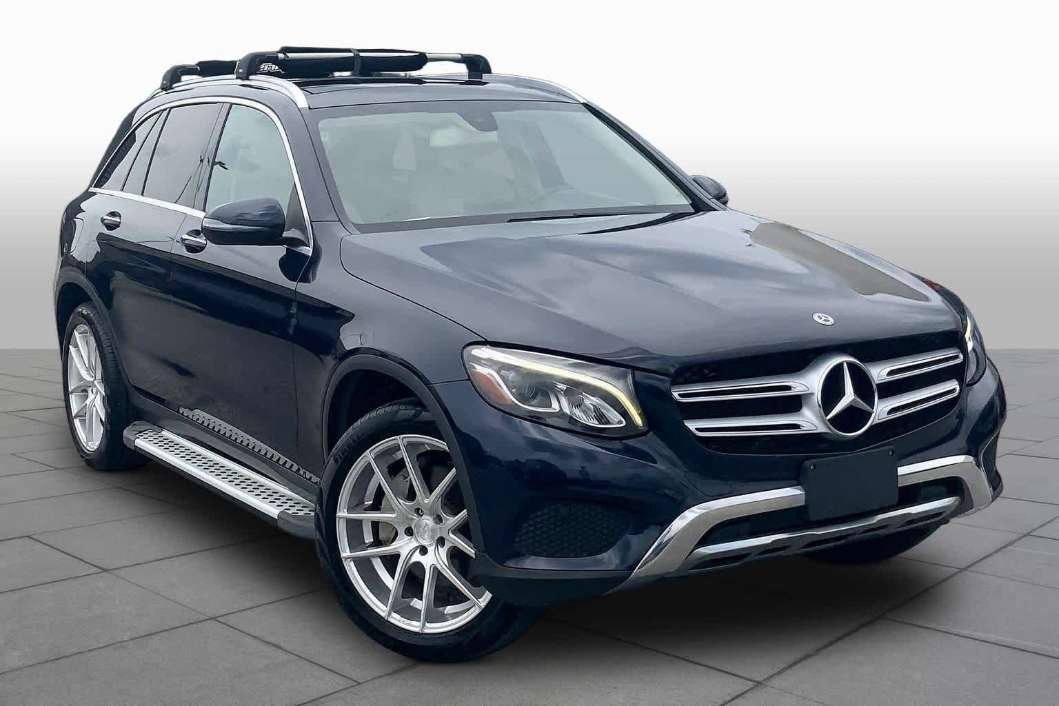 Used 2019 Lunar Blue Metallic Mercedes-Benz GLC 300 image 3