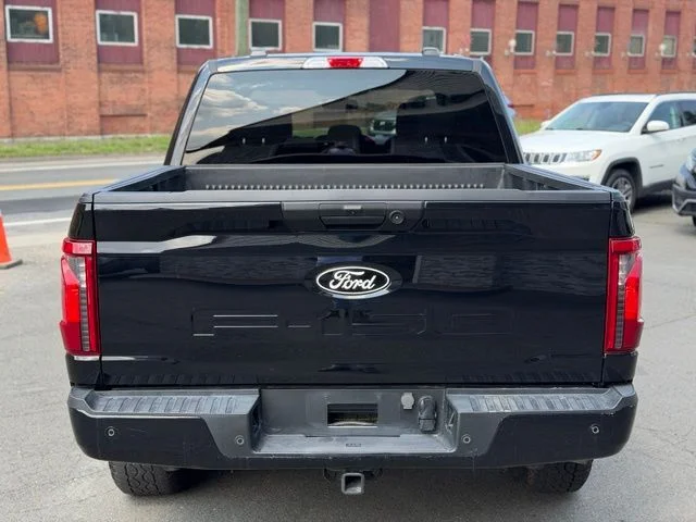 Used 2024 Black Ford XLT image 6