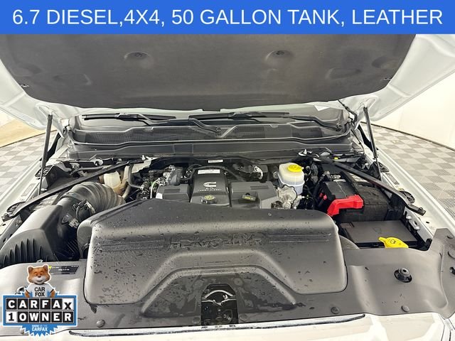 Used 2022 White Ram Laramie image 27