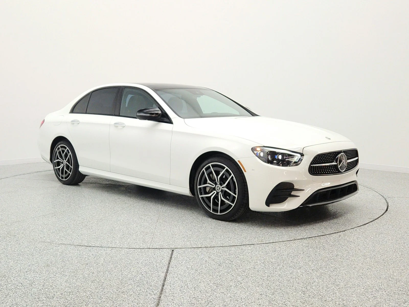 Certified Used 2023 Polar White Mercedes-Benz E 450 4MATIC® Sedan image 3