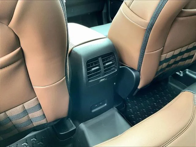 New 2026 Carbonized Gray Metallic Ford Outer Banks® image 51