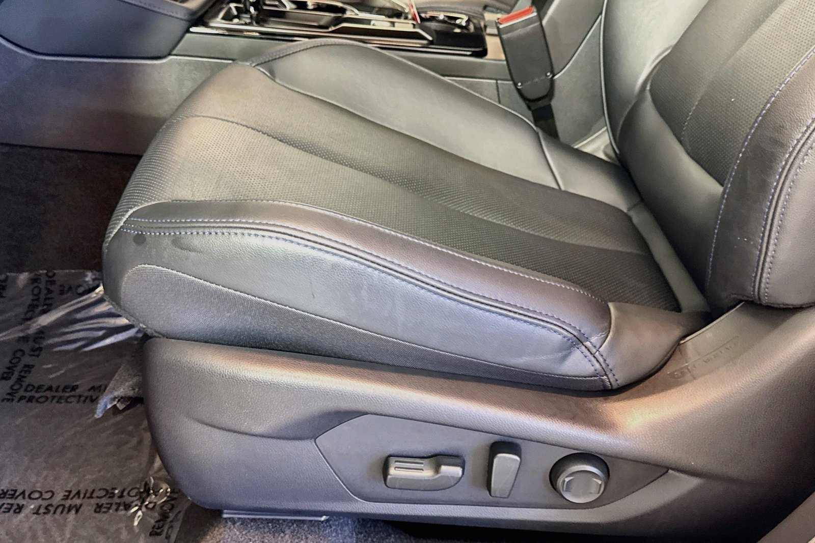Used 2026 River Rock Pearl Subaru Limited image 18