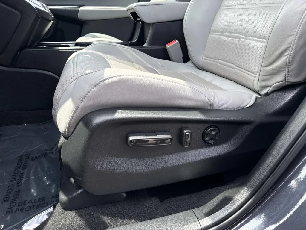 Used 2019  Honda EX-L image 23