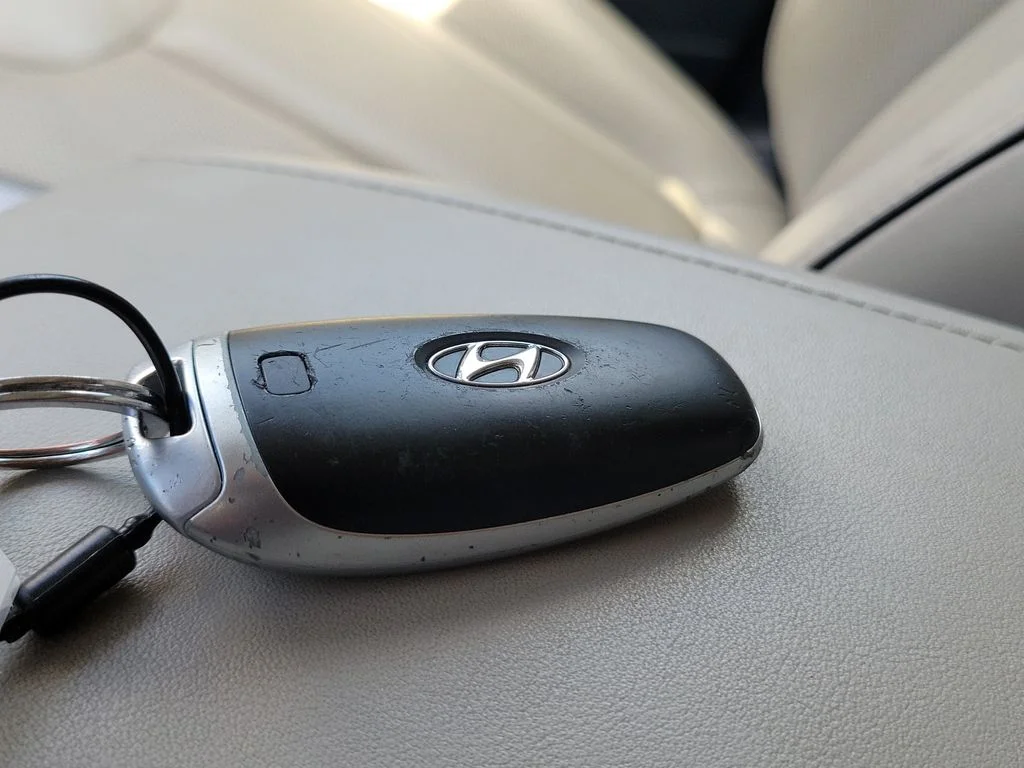 Used 2024 Red Hyundai Calligraphy image 35