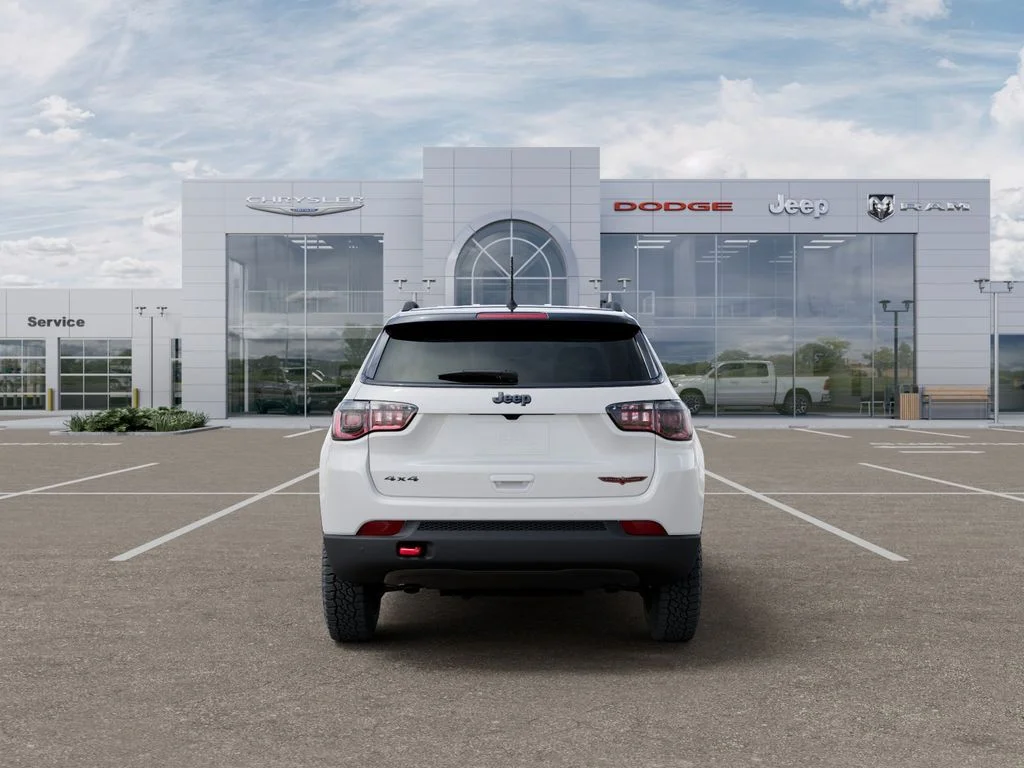 New 2026 Bright White Clear-Coat Exterior Paint Jeep Trailhawk image 7