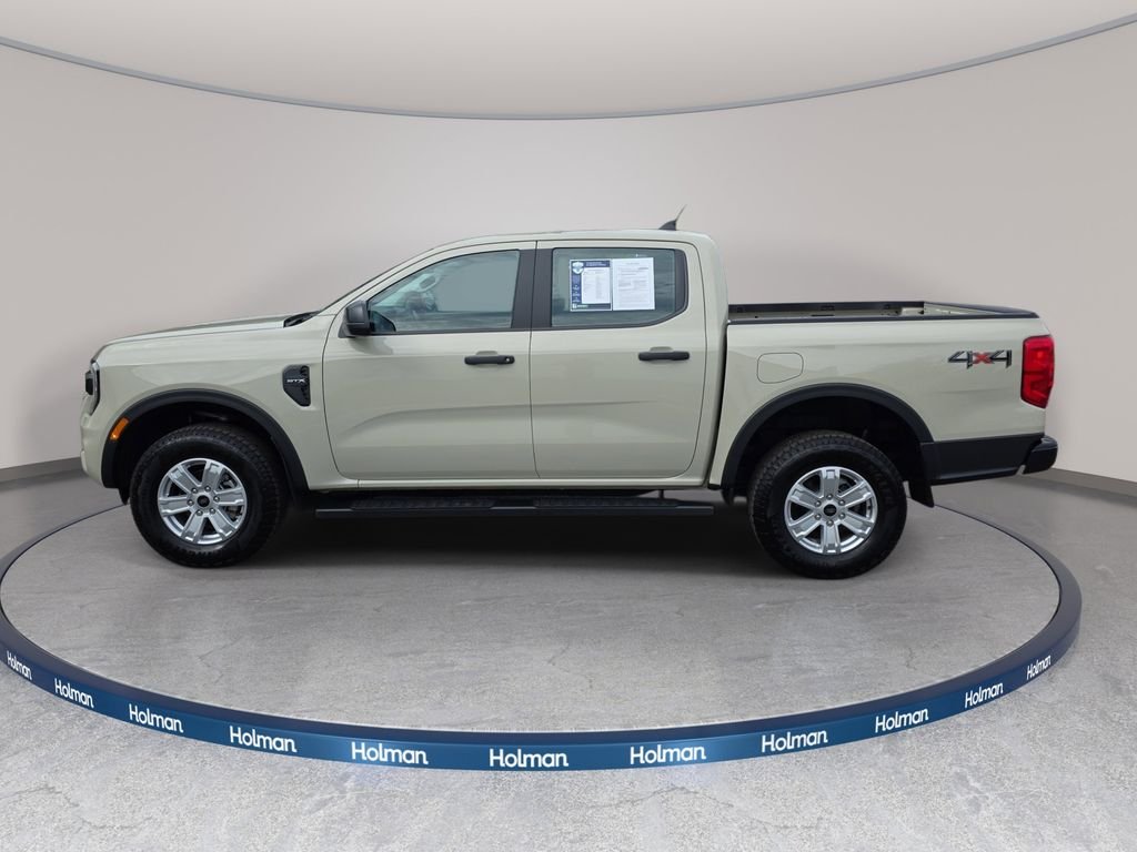 Used 2025 Beige Ford XL image 9